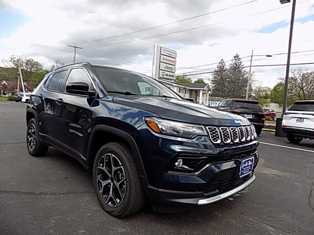 2026 Jeep Compass Image: 3