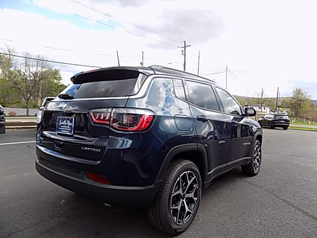  2026 Jeep Compass Image: 4