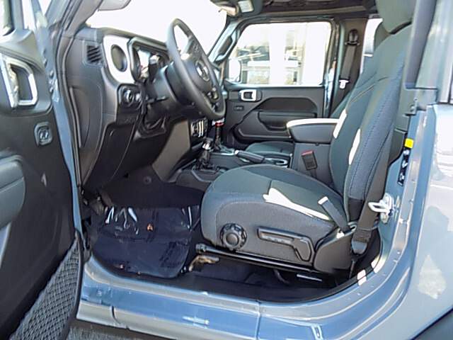  2026 Jeep Wrangler Image: 4