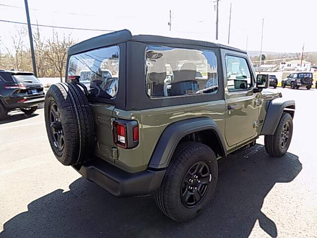  2026 Jeep Wrangler Image: 4