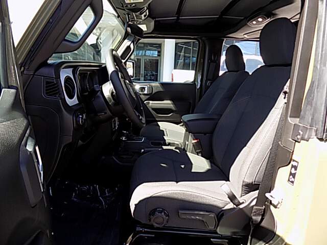  2026 Jeep Wrangler Image: 8