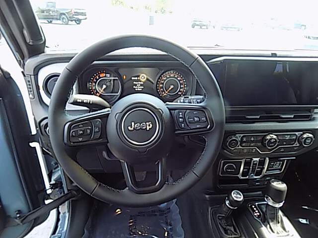 2026 Jeep Wrangler Image: 4