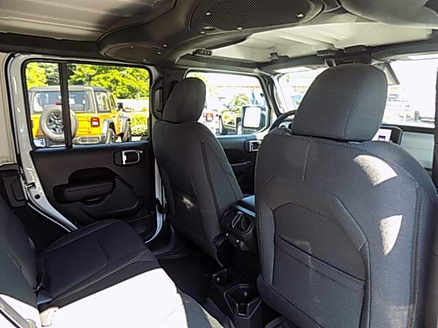 2026 Jeep Wrangler Image: 10