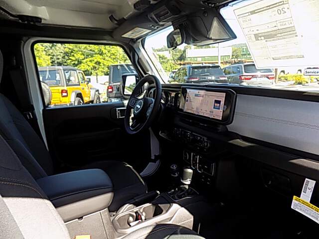  2026 Jeep Wrangler Image: 11