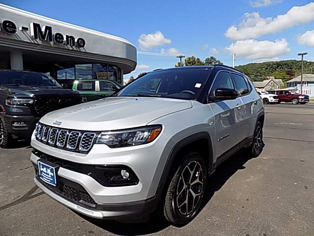  2026 Jeep Compass Image: 0