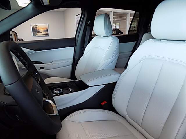  2026 Jeep Cherokee Image: 5