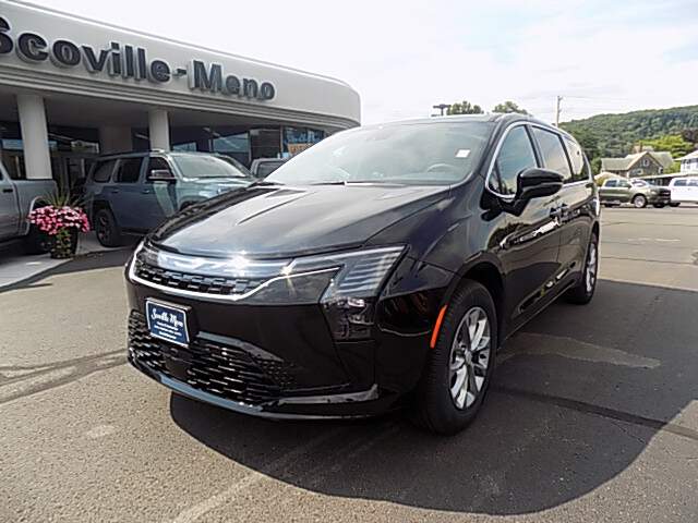  2027 Chrysler Pacifica Image: 0