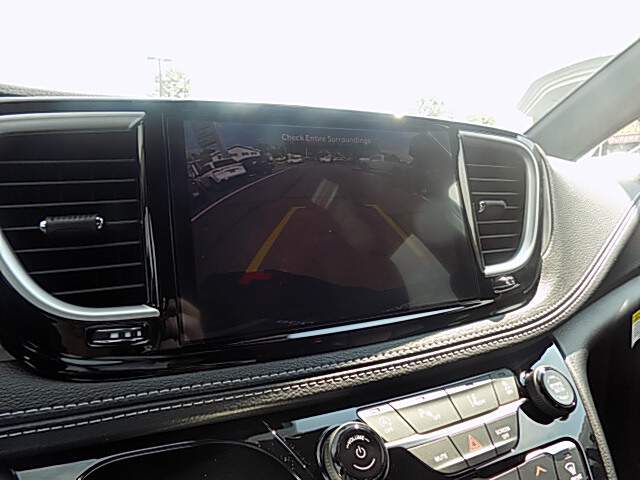  2027 Chrysler Pacifica Image: 11