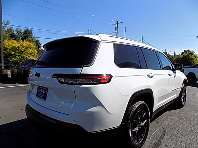  2027 Jeep Grand Cherokee L…