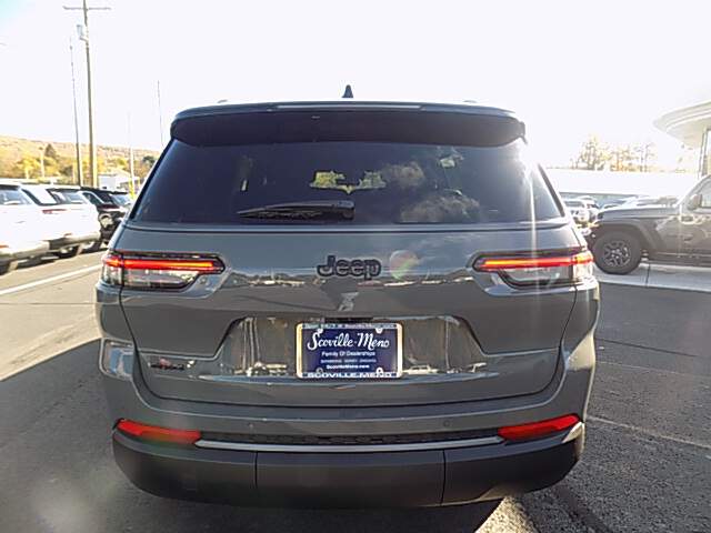  2027 Jeep Grand Cherokee L…