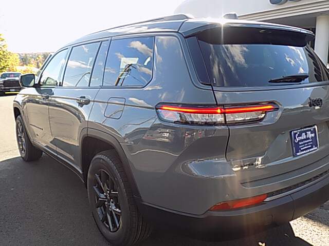  2027 Jeep Grand Cherokee L…