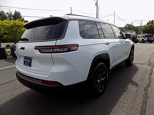  2027 Jeep Grand Cherokee L…