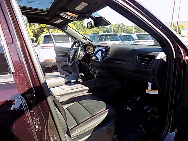  2027 Dodge Durango Image: 9