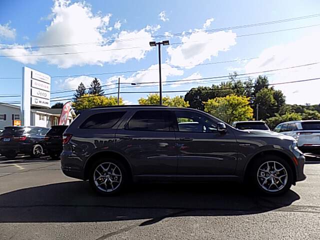  2027 Dodge Durango Image: 3