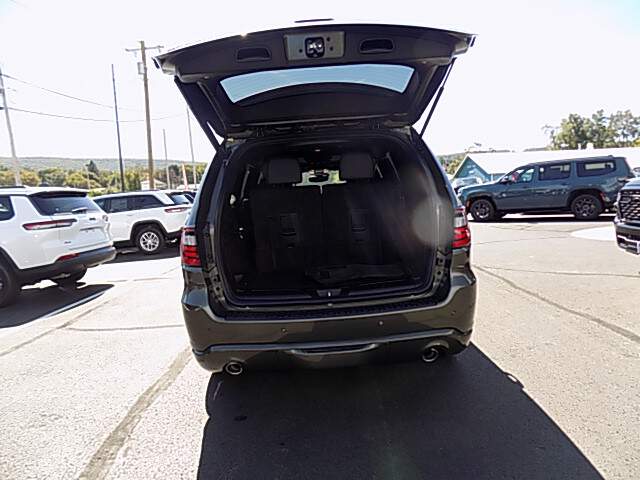  2027 Dodge Durango Image: 8