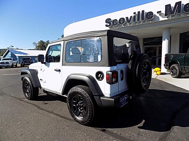  2027 Jeep Wrangler Image: 4